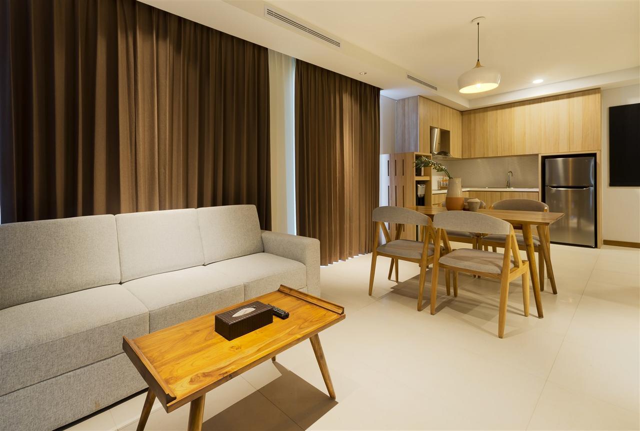 Aviary Bintaro Hotel Serpong Buitenkant foto