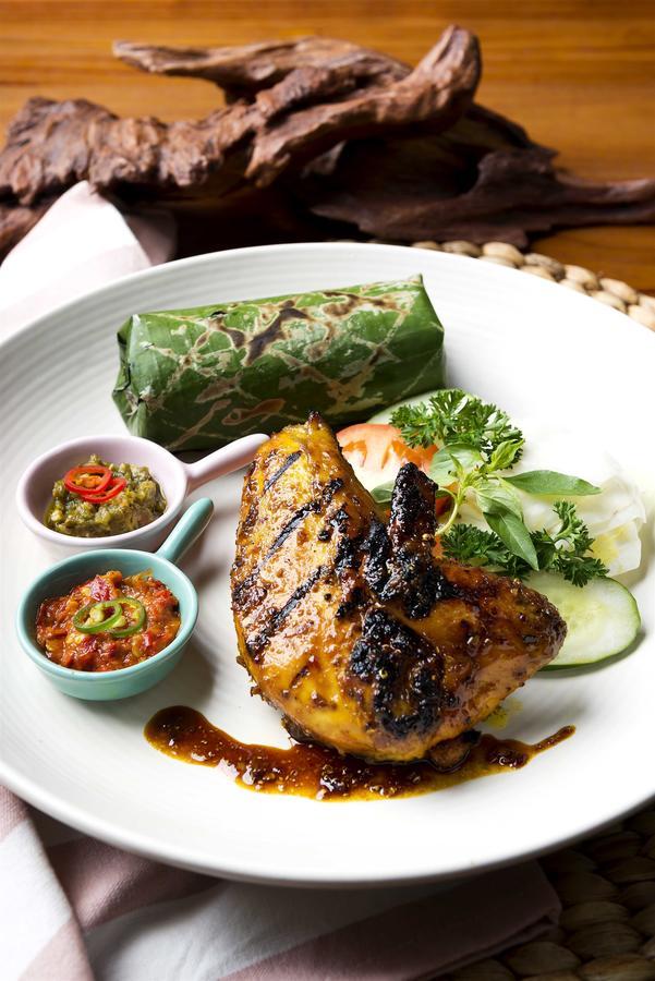 Aviary Bintaro Hotel Serpong Buitenkant foto