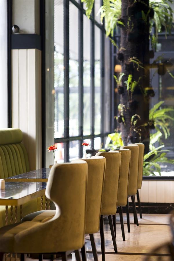 Aviary Bintaro Hotel Serpong Buitenkant foto