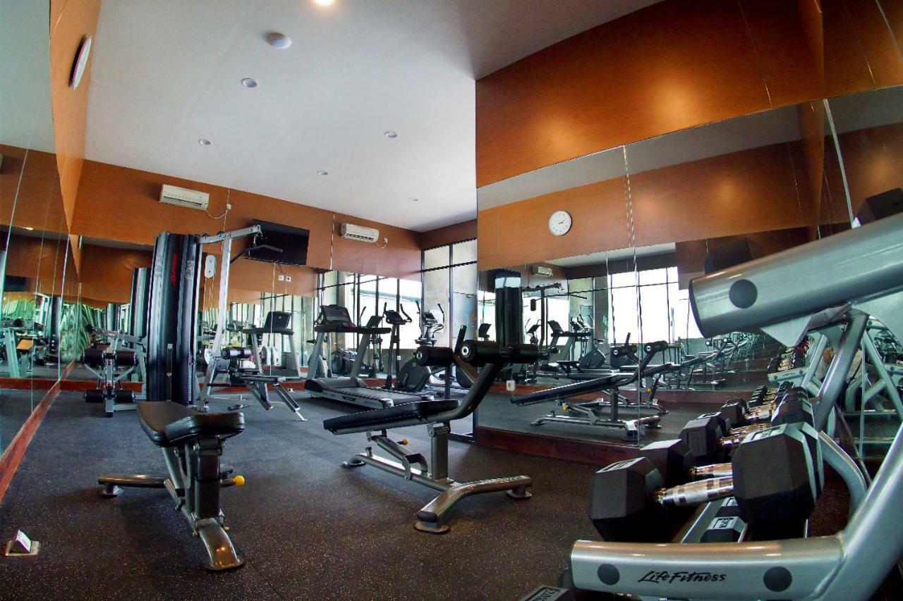 Aviary Bintaro Hotel Serpong Buitenkant foto
